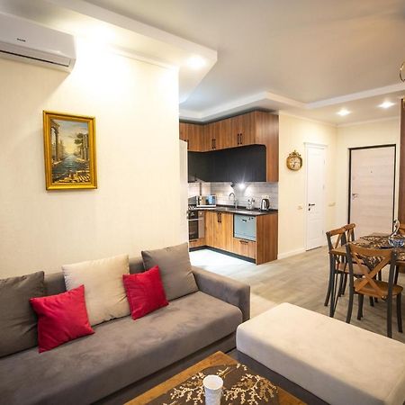 Apartament Ramada Skytower Batumi Zewnętrze zdjęcie