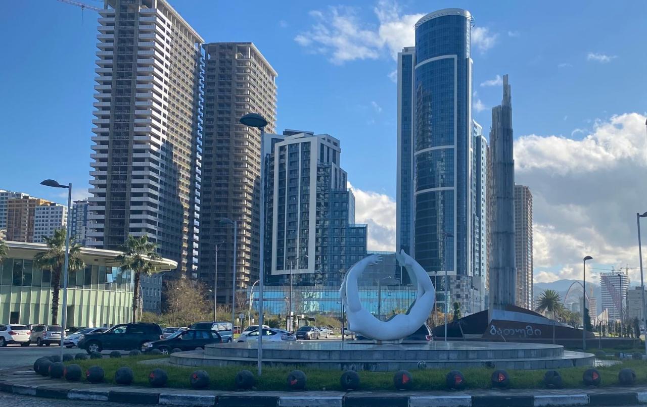 Apartament Ramada Skytower Batumi Zewnętrze zdjęcie
